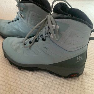 Salomon Outblast winter boots Women size 8